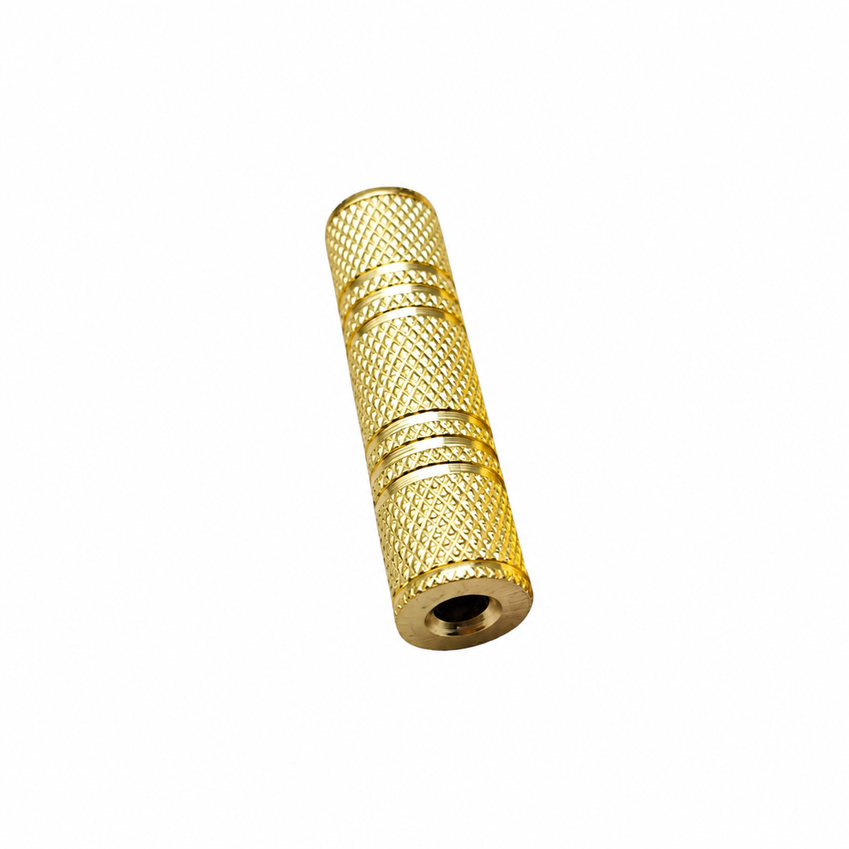 Adaptador de audio 3.5 mm a 3.5 mm — fotografía 1 con fondo blanco