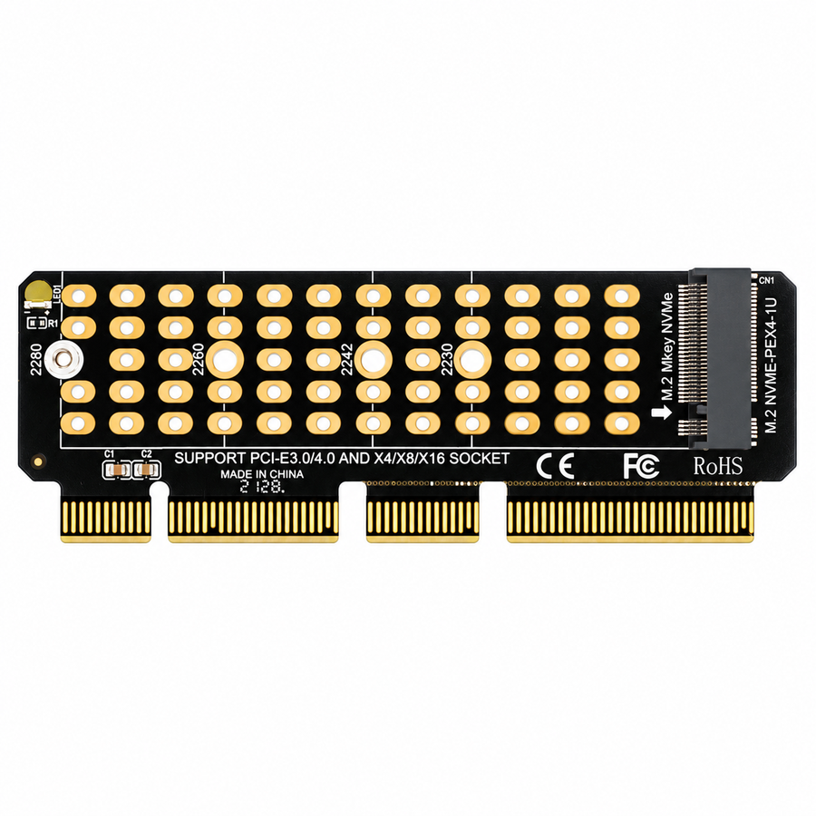 Adaptador PCIe a M.2 — fotografía 1 con fondo blanco